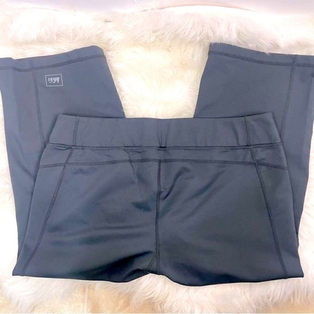 REI | Wide leg cropped / Capri leggings S wide waist, black.